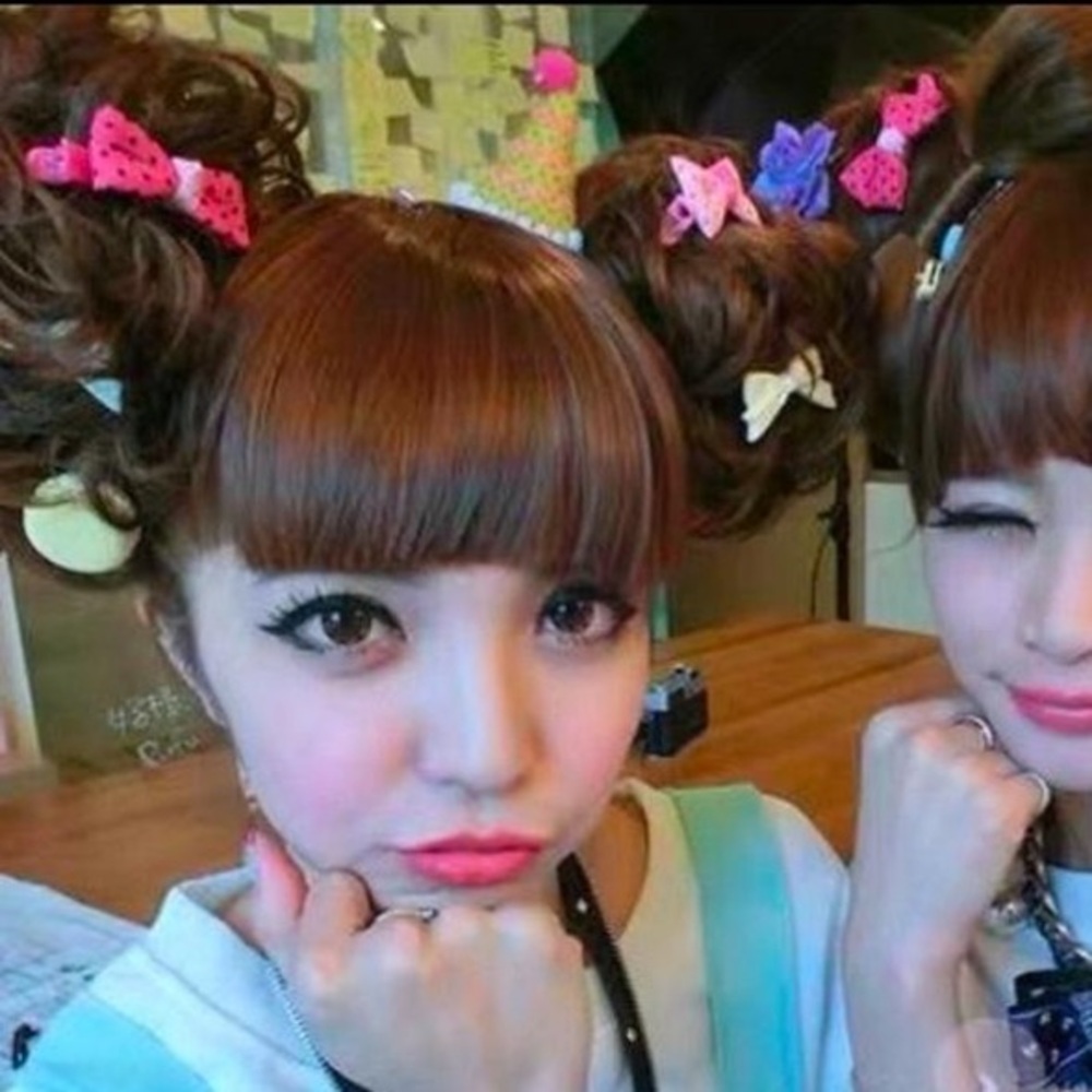 2pc Twin red bun hair extensions